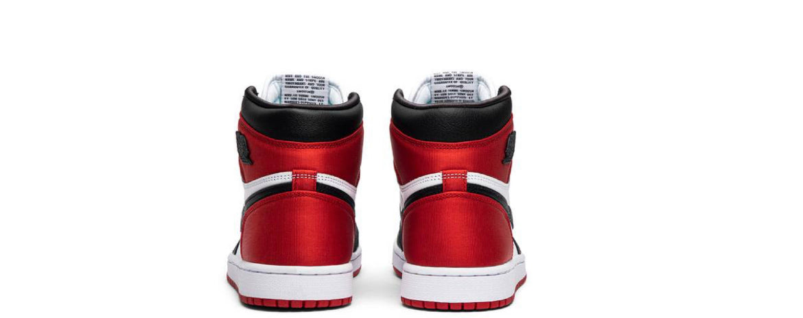 Wmns Air Jordan 1 Retro High 'Satin Black Toe